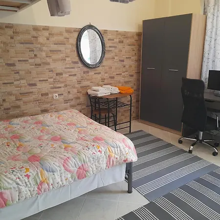 Minimal Studio! * Kavala